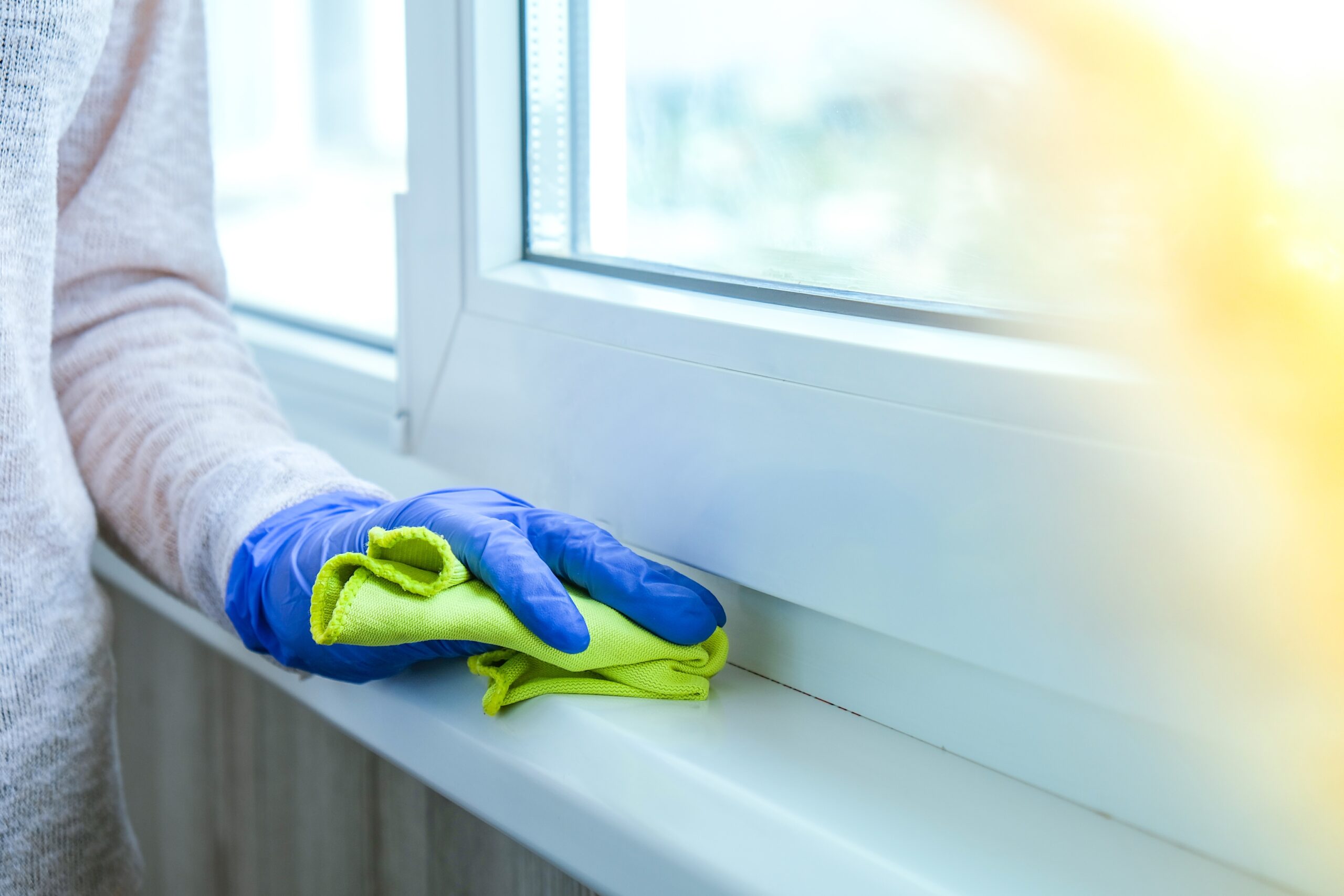 cleaning of metal window sills