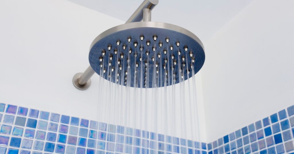how to clean showerhead