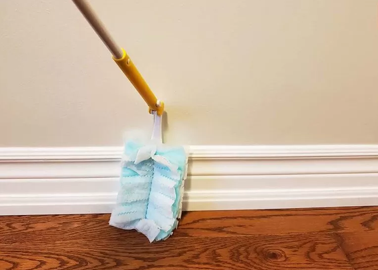 Baseboard cleaning tips