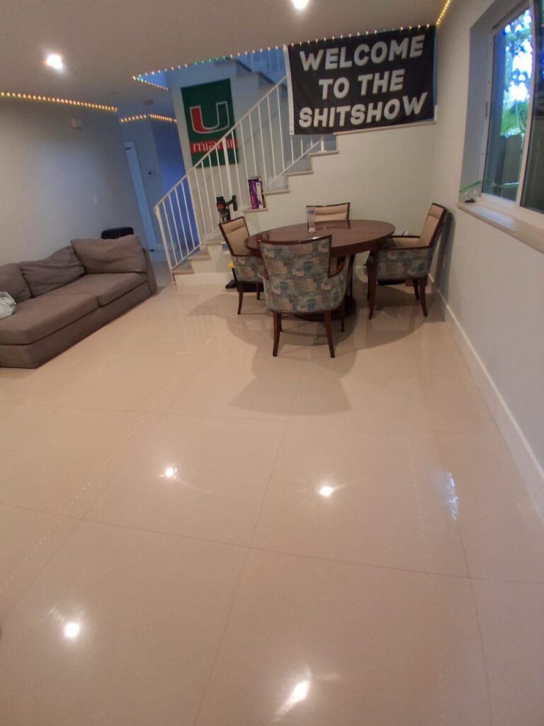 72ebccc1-6e23-4574-a712-b368bd7ac1d2(1)