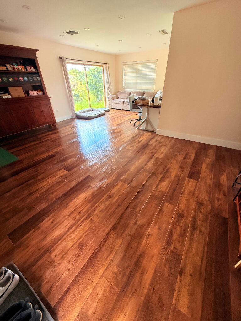 ced00f07-9399-4564-8240-372134108571