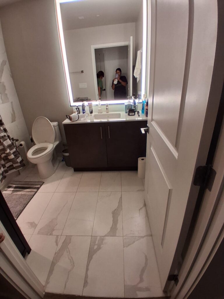 e1b15766-be57-400f-8cd1-2257f0ac0a12(1)