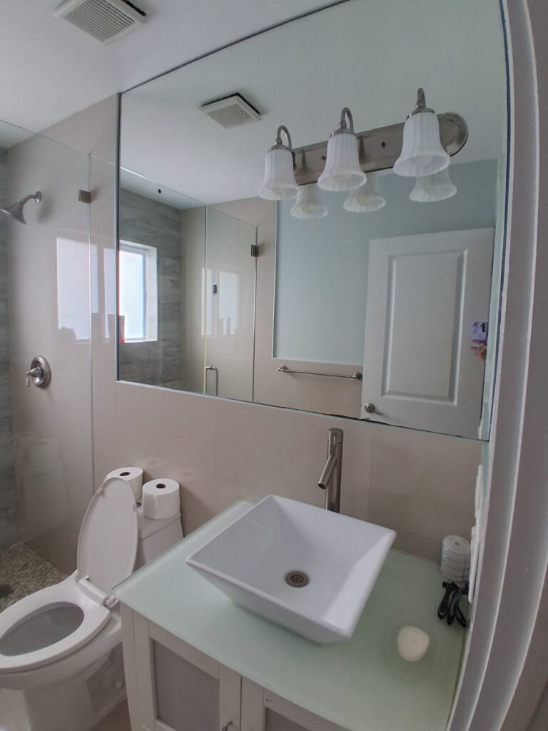 fe226745-e40f-4aa0-be4b-86104c205d83(1)